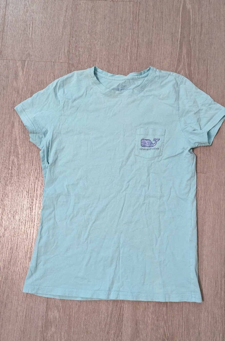 Vineyard Vines Women's Teal Blue Whale Back Graphic Tee Size Small